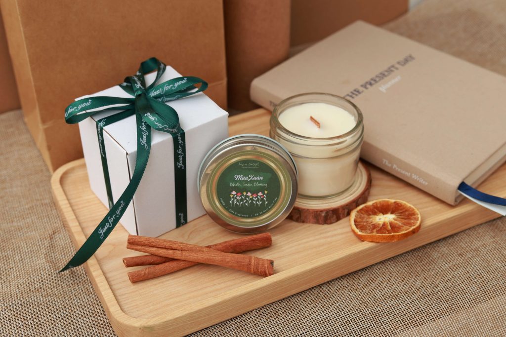 nến thơm handmade mùa xuân