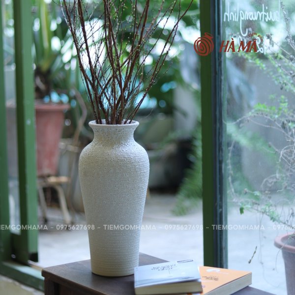 Bình gốm cắm tuyết mai cao