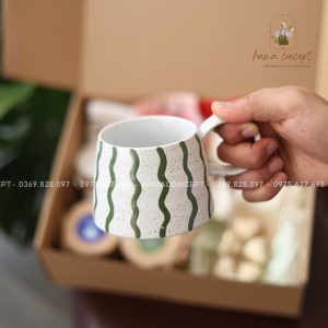 Alternative view of Ly cốc sứ hoạ tiết sọc caro